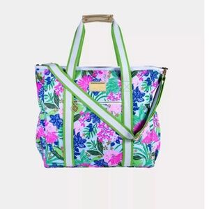 Lilly Pulitzer Cooler Bag. Color: Multi Endless Summer - New